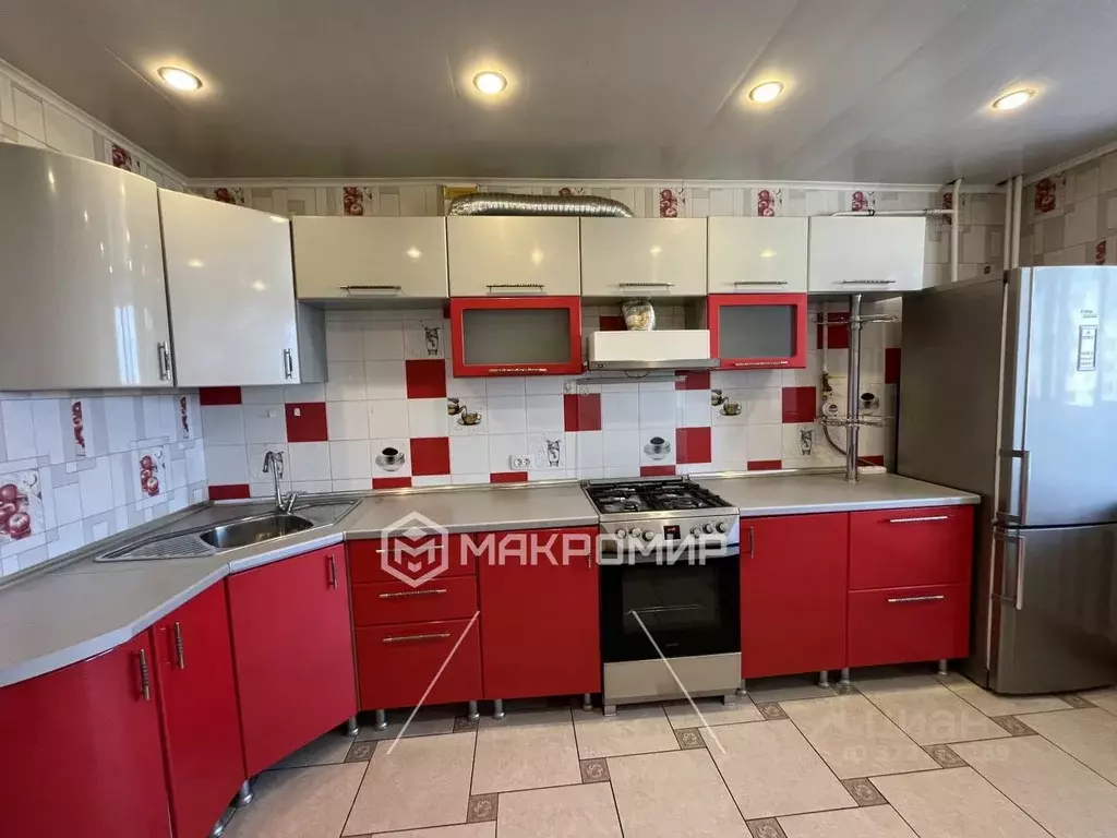 1-к кв. Брянская область, Брянск Белобережская ул., 22 (50.0 м) - Фото 1