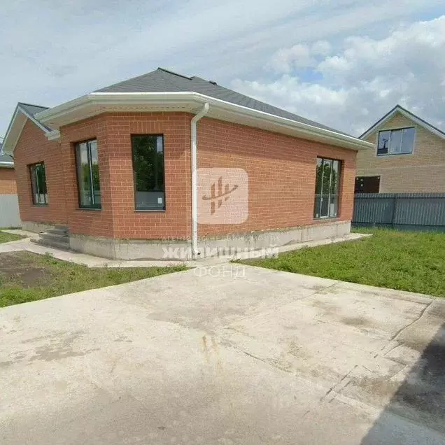 Дом в Саратовская область, Энгельсский район, Красноярское ... - Фото 2