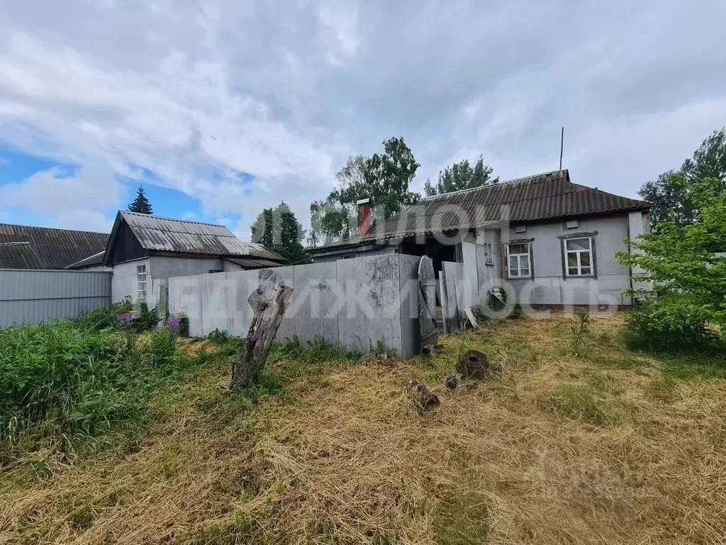 Дом в Курская область, Октябрьский район, Прямицыно муниципальное ... - Фото 0