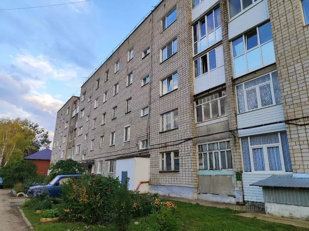 2-к кв. Пермский край, Кудымкар ул. 8 Марта, 13 (48.0 м) - Фото 0