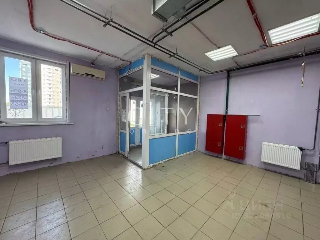 Торговая площадь в Тюменская область, Тюмень ул. Героев Космоса, 13к1 ... - Фото 2