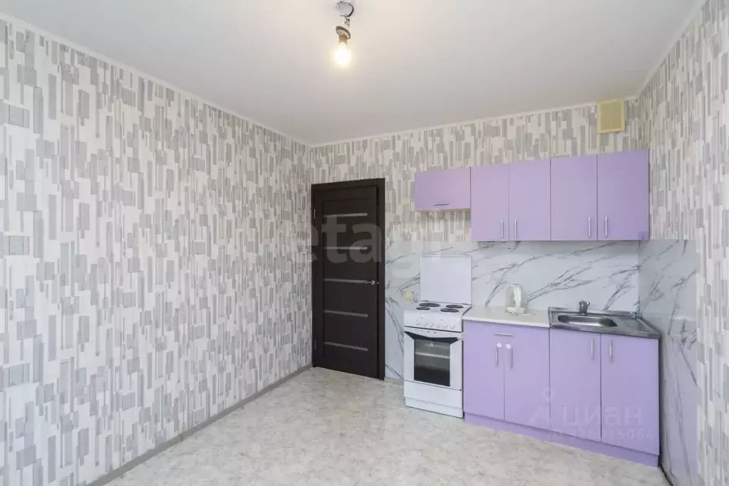 1-к кв. Тюменская область, Тюмень Народная ул., 10 (46.0 м) - Фото 2