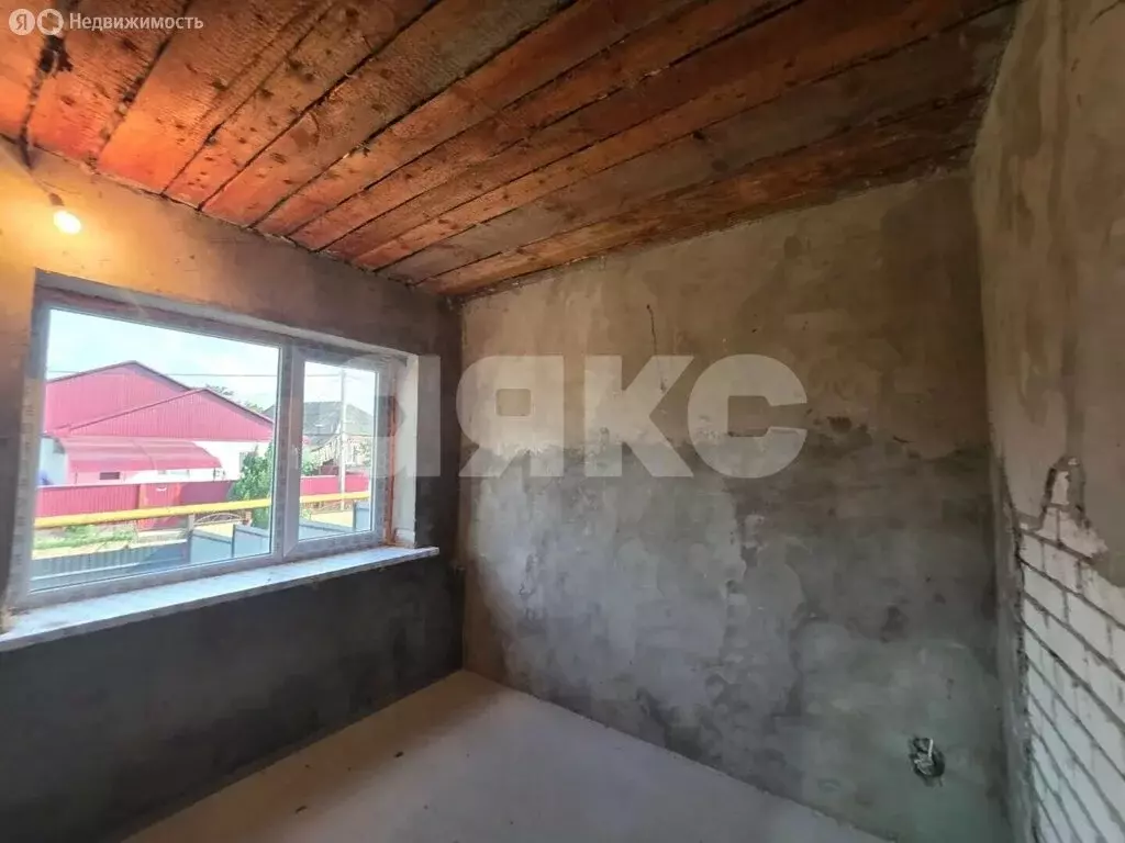 Дом в посёлок городского типа Красносельский, улица Гагарина, 8А (60 ... - Фото 2