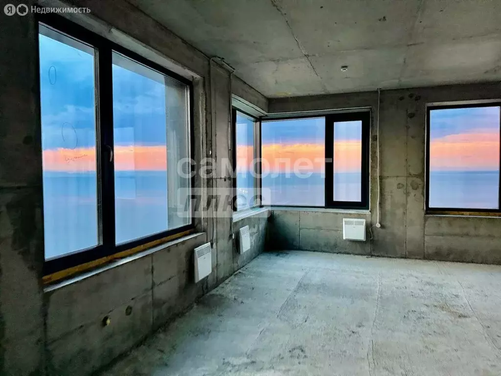 3-комнатная квартира: Владивосток, улица Маковского, 55к2 (90.3 м) - Фото 1