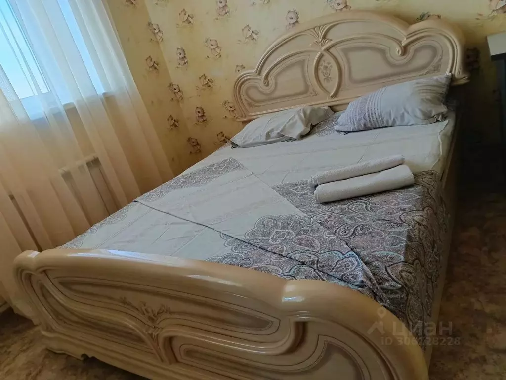 2-к кв. Саратовская область, Саратов Гвардейская ул., 5А (65.0 м) - Фото 1