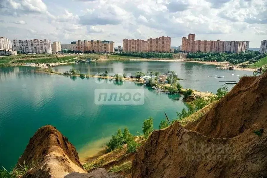 2-к кв. Московская область, Дзержинский Угрешская ул., 32 (79.2 м) - Фото 0