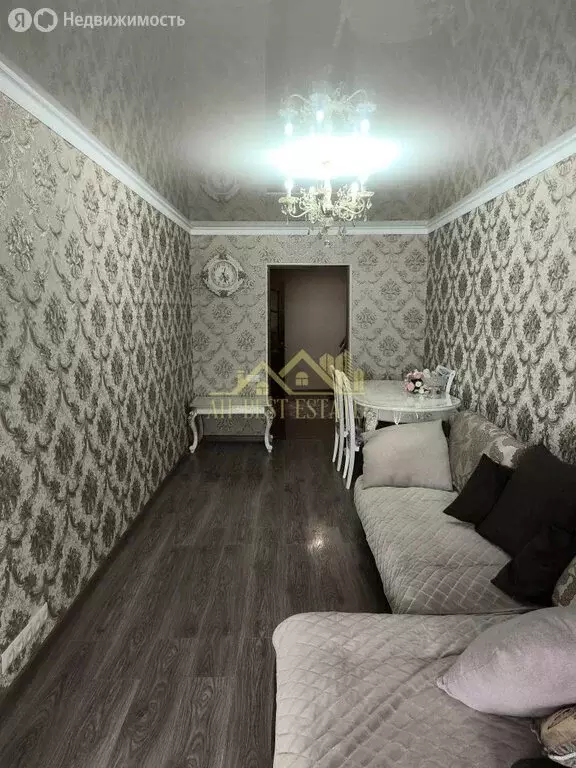 2-комнатная квартира: Владикавказ, улица Генерала Дзусова, 22 (58 м) - Фото 1