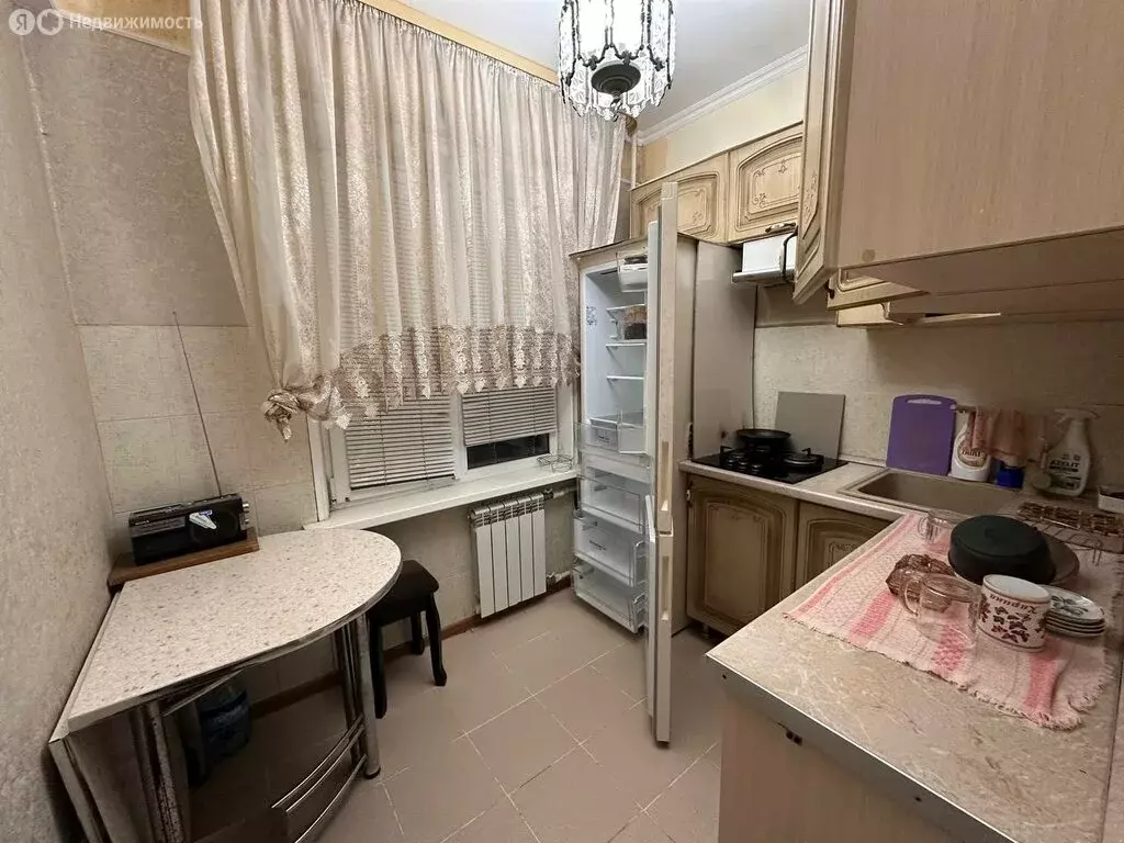 3-комнатная квартира: Махачкала, улица Юсупа Акаева, 3 (54 м) - Фото 1