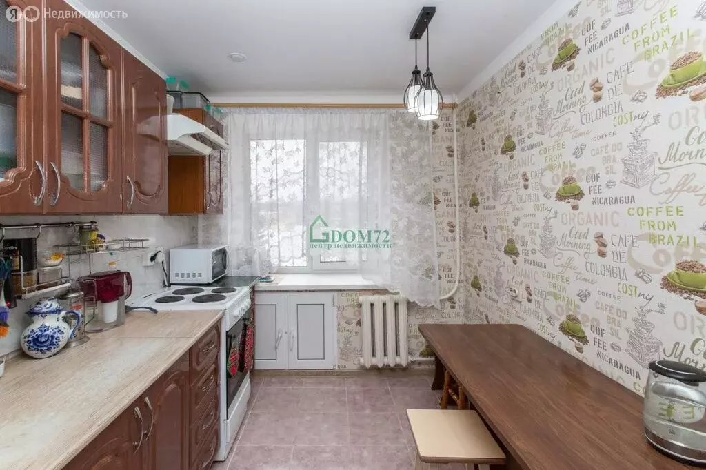 3-комнатная квартира: Тобольск, 4-й микрорайон, 25 (58 м) - Фото 1