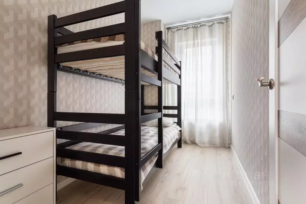 3-к кв. Калининградская область, Калининград ул. 9 Апреля, 86А (51.0 ... - Фото 2