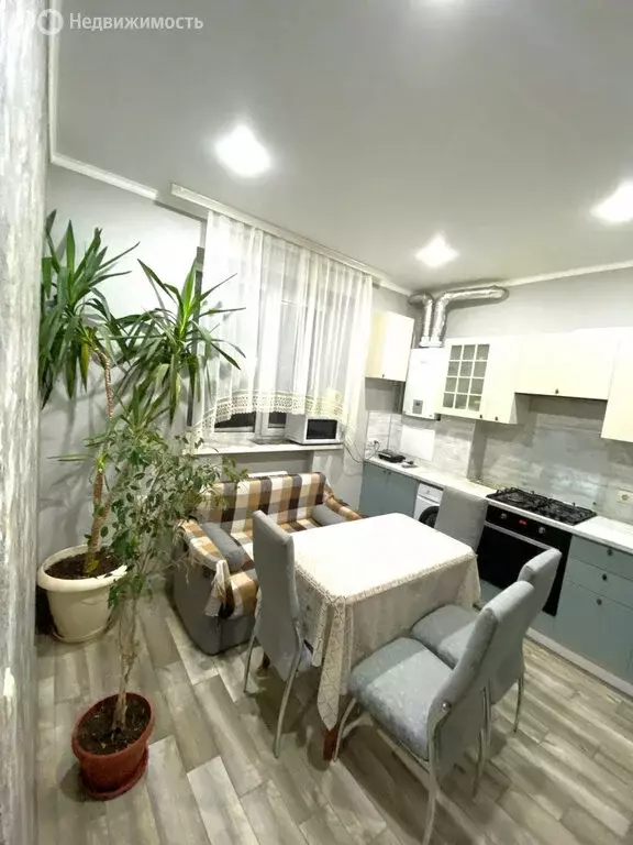 3-комнатная квартира: Батайск, улица Энгельса, 39 (67 м) - Фото 1