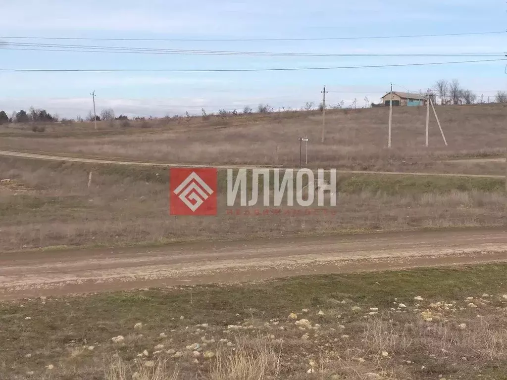 Участок в Крым, Симферопольский район, Пожарское с/пос, с. Водное ул. ... - Фото 2