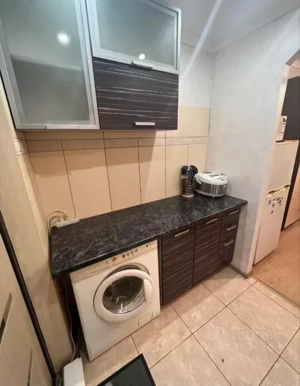 1-к кв. Кемеровская область, Кемерово ул. Федоровского, 26 (17.0 м) - Фото 0