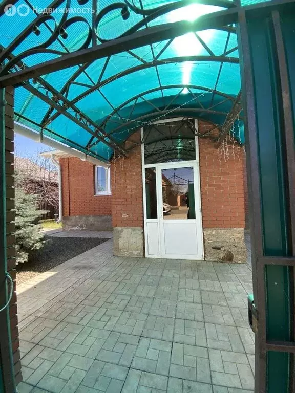 Дом в село Нежинка, Тенистая улица, 35 (148 м) - Фото 1
