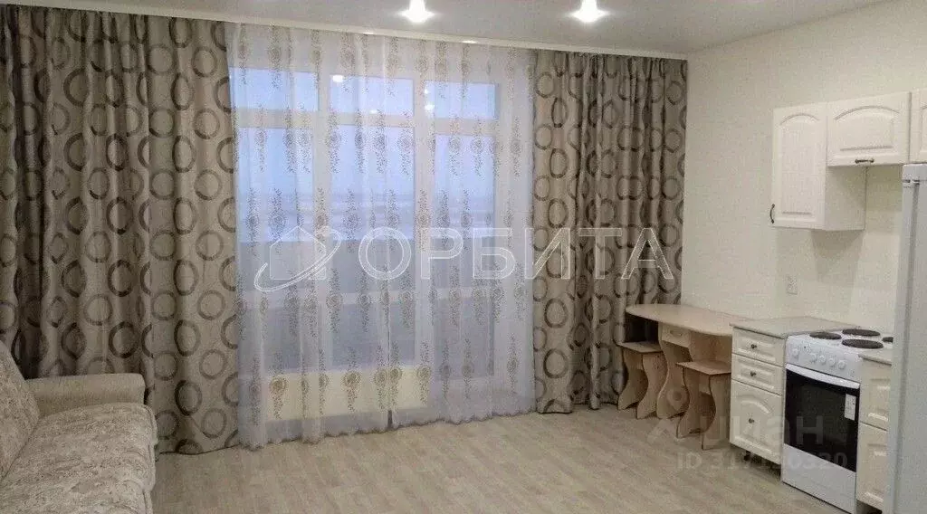 Студия Тюменская область, Тюмень ул. Тимофея Чаркова, 81 (27.9 м) - Фото 0