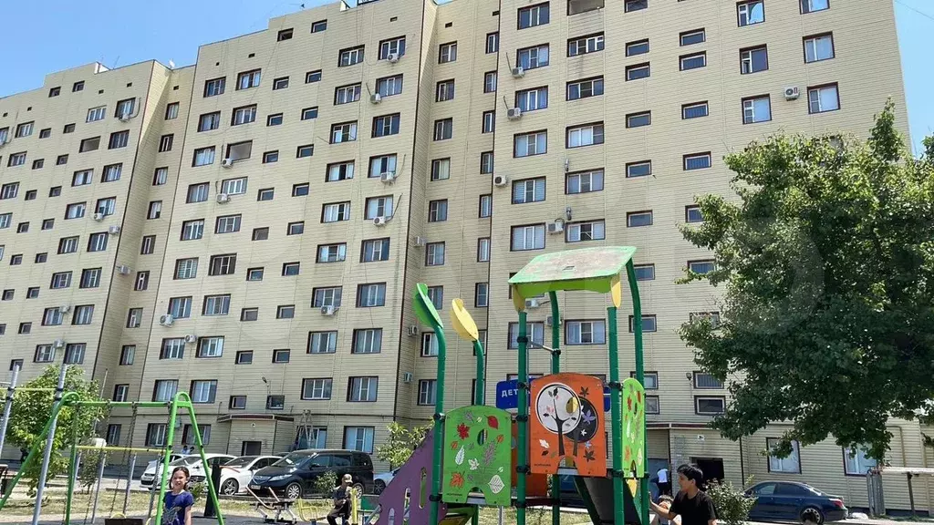 3-к. квартира, 64 м, 3/10 эт. - Фото 0