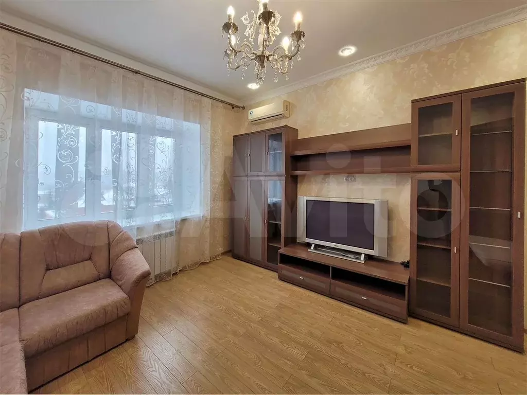 1-к. квартира, 50 м, 4/6 эт. - Фото 0