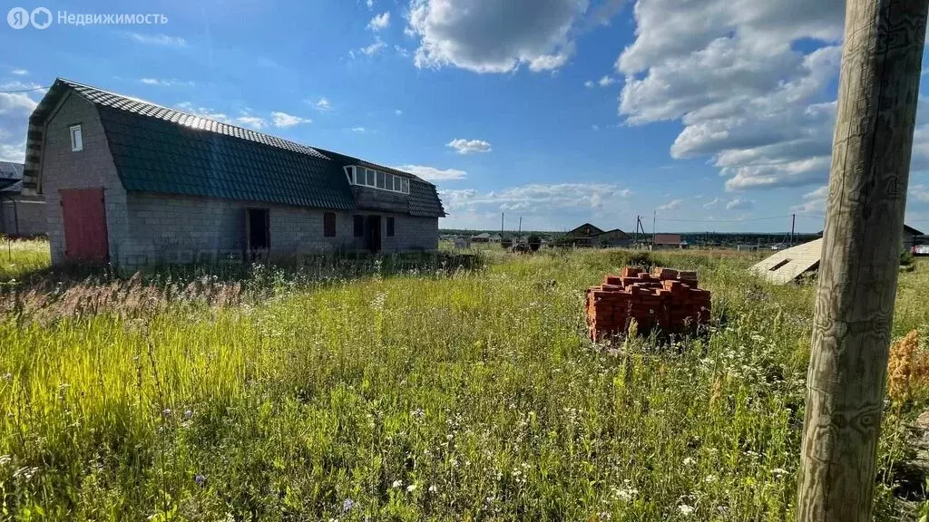 Участок в село Конь, Высокая улица (7 м) - Фото 1