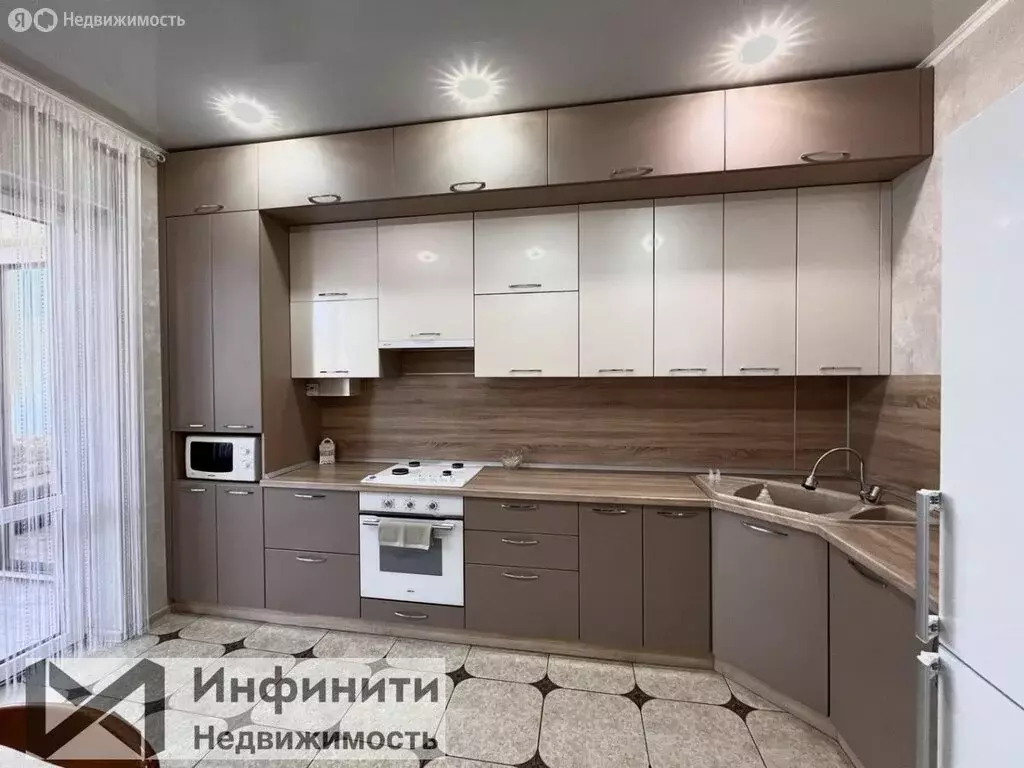 Дом в Михайловск, улица Василия Петрова, 19 (100 м) - Фото 0