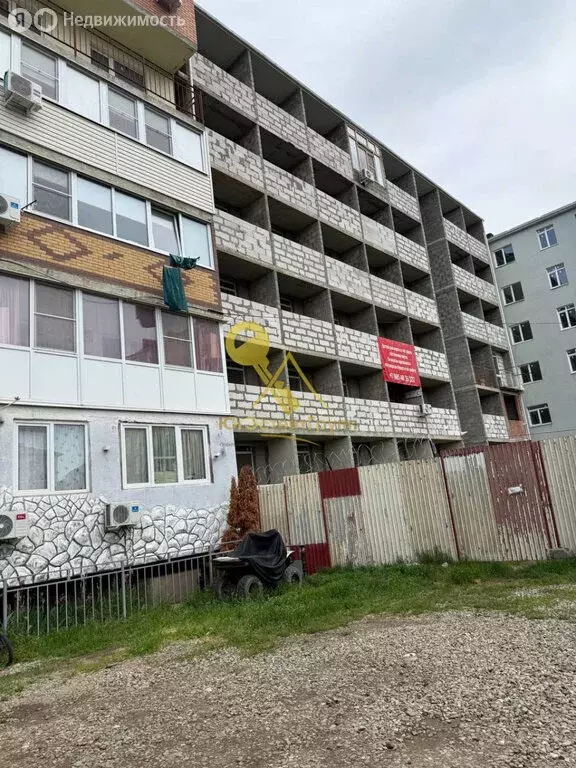 Квартира-студия: посёлок Российский, улица Заводовского, 18 (16.9 м) - Фото 0