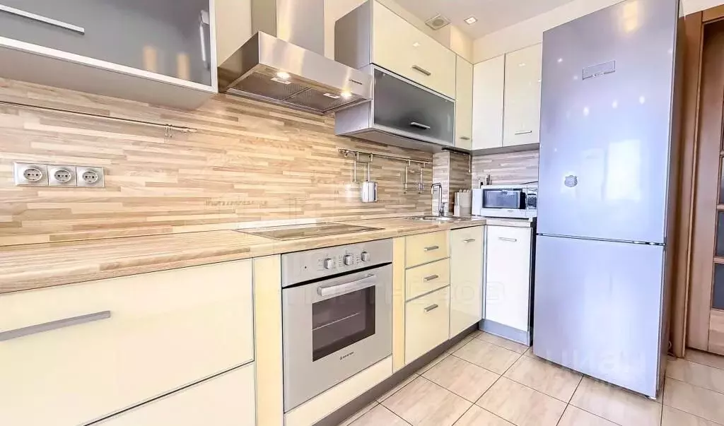 2-к кв. Иркутская область, Иркутск ул. Александра Невского, 6 (63.0 м) - Фото 2