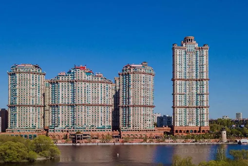 3-к кв. Москва Авиационная ул., 79К1 (130.0 м) - Фото 1