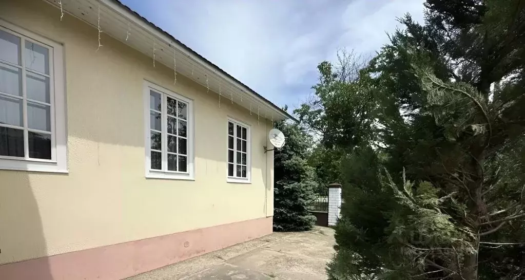 Дом в Краснодарский край, Белореченск Октябрьский пер. (81 м) - Фото 1