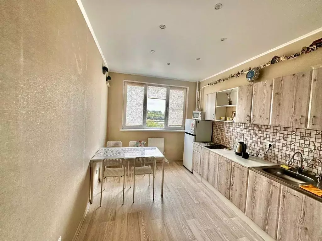 1-к кв. Адыгея, Тахтамукайский район, Старобжегокайское с/пос, Новая ... - Фото 1