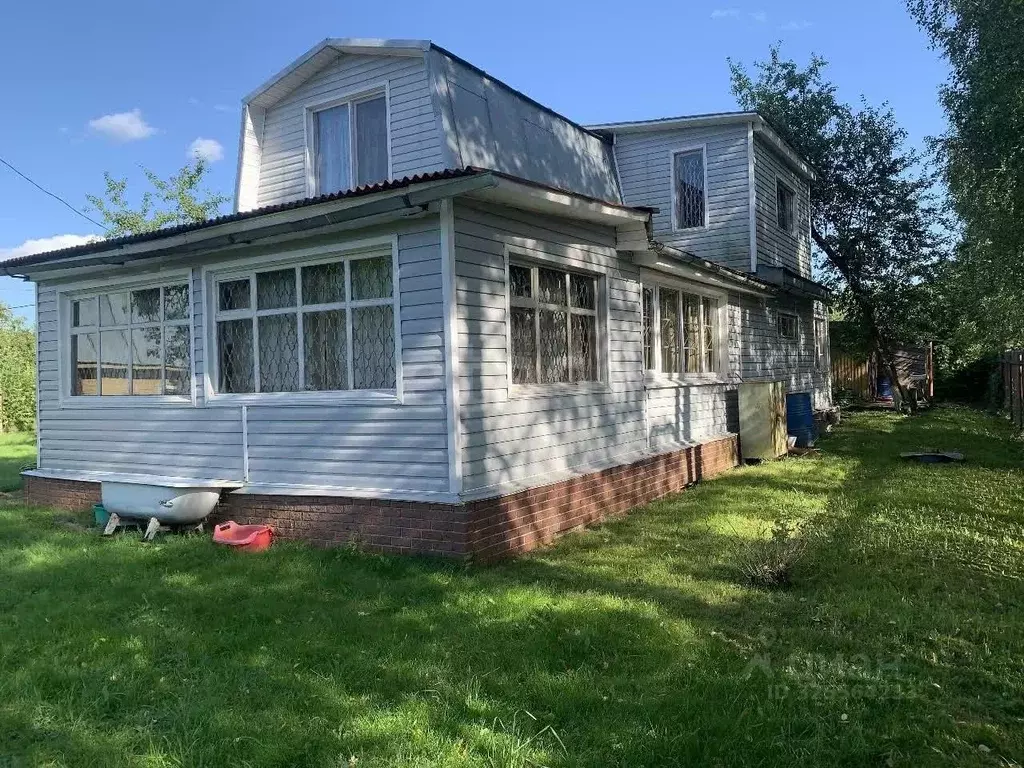 Дом в Ленинградская область, Сланцевский район, Загривское с/пос, д. ... - Фото 1