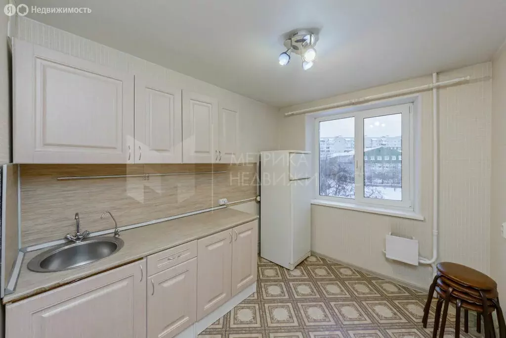 3-комнатная квартира: Тюмень, Широтная улица, 17 (68 м) - Фото 2