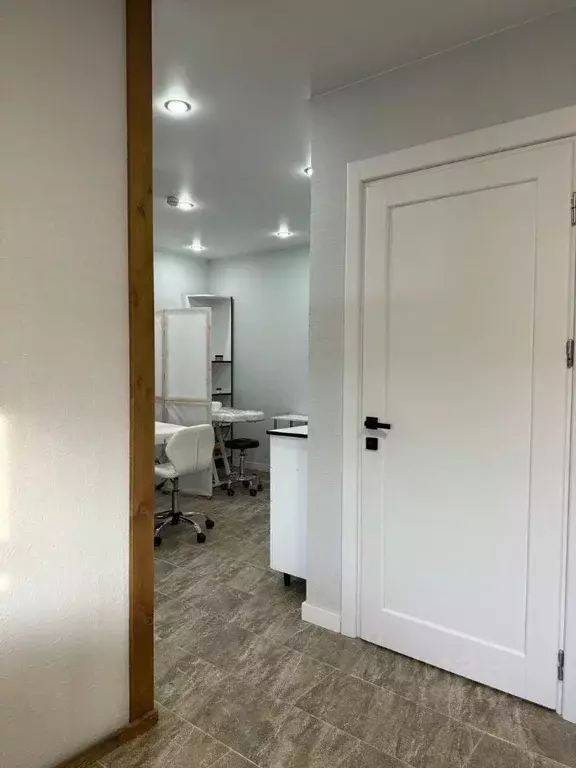 Помещение свободного назначения в Красноярский край, Красноярск ... - Фото 2