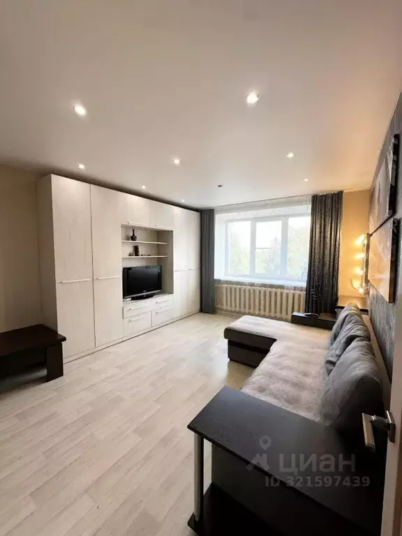 1-к кв. Нижегородская область, Бор ул. Луначарского, 197 (39.0 м) - Фото 0