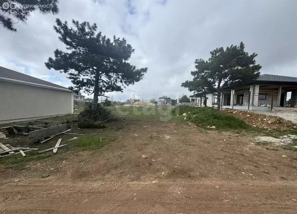 Участок в Севастополь, садоводческое товарищество Янтарь (8 м) - Фото 0