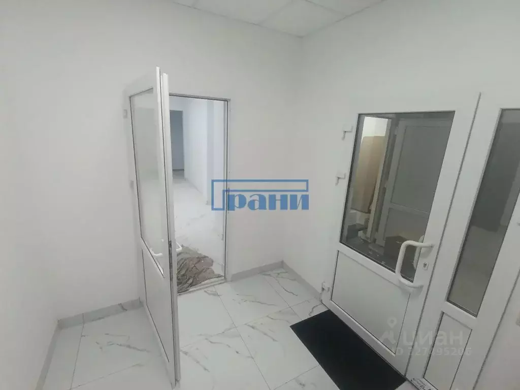 Помещение свободного назначения в Курская область, Курск ул. Радищева, ... - Фото 2