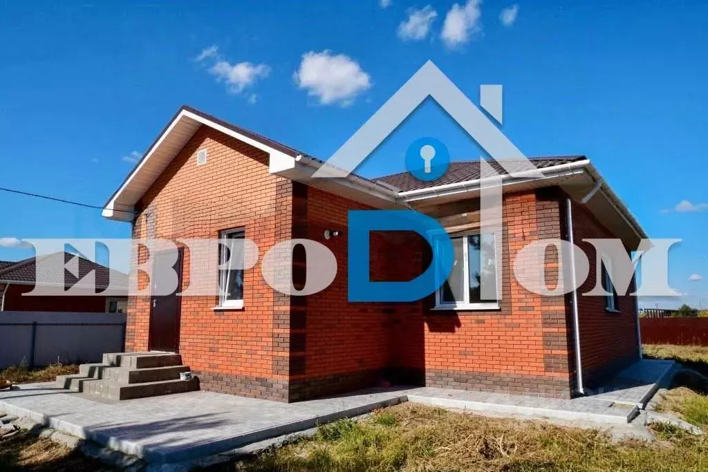 Дом в Омская область, Омский район, с. Усть-Заостровка Заозерная ул., ... - Фото 1