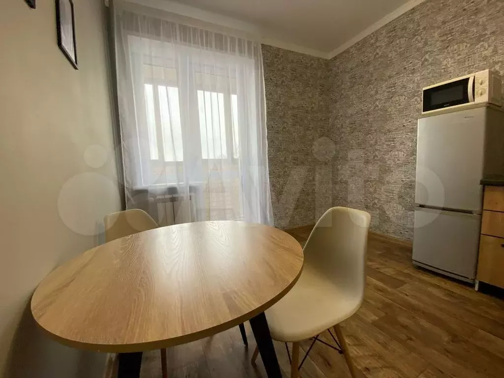 1-к. квартира, 45 м, 8/17 эт. - Фото 1