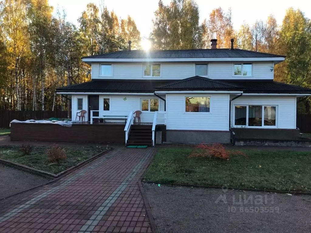 Дом в Ленинградская область, Выборгский район, Советское городское ... - Фото 1
