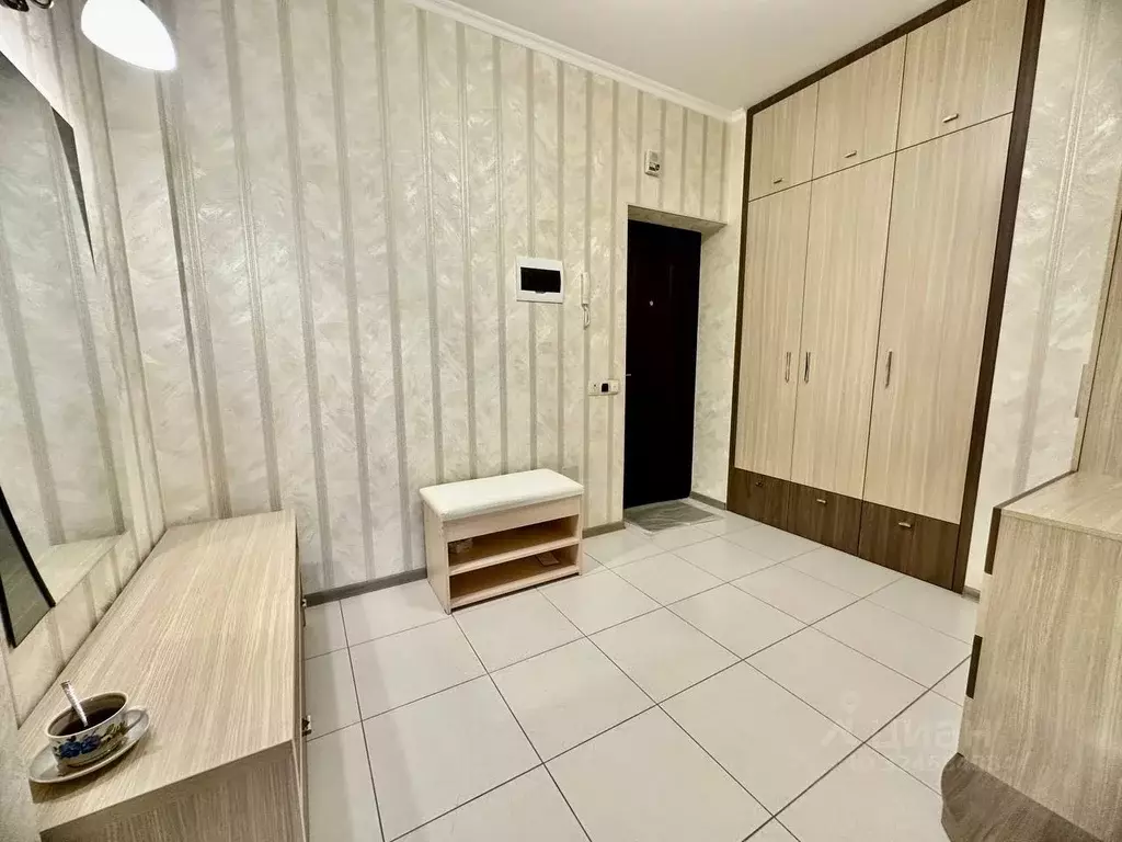 1-к кв. Крым, Симферополь ул. Севастопольская, 43Д (51.0 м) - Фото 0