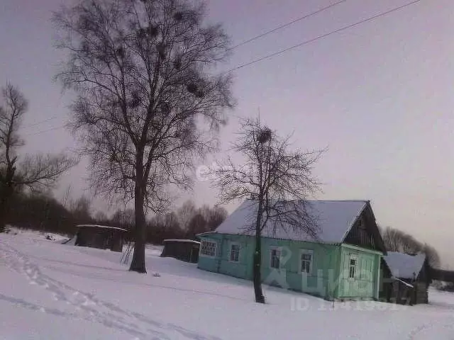 Дом в Брянская область, Навлинское городское поселение, с. ... - Фото 0