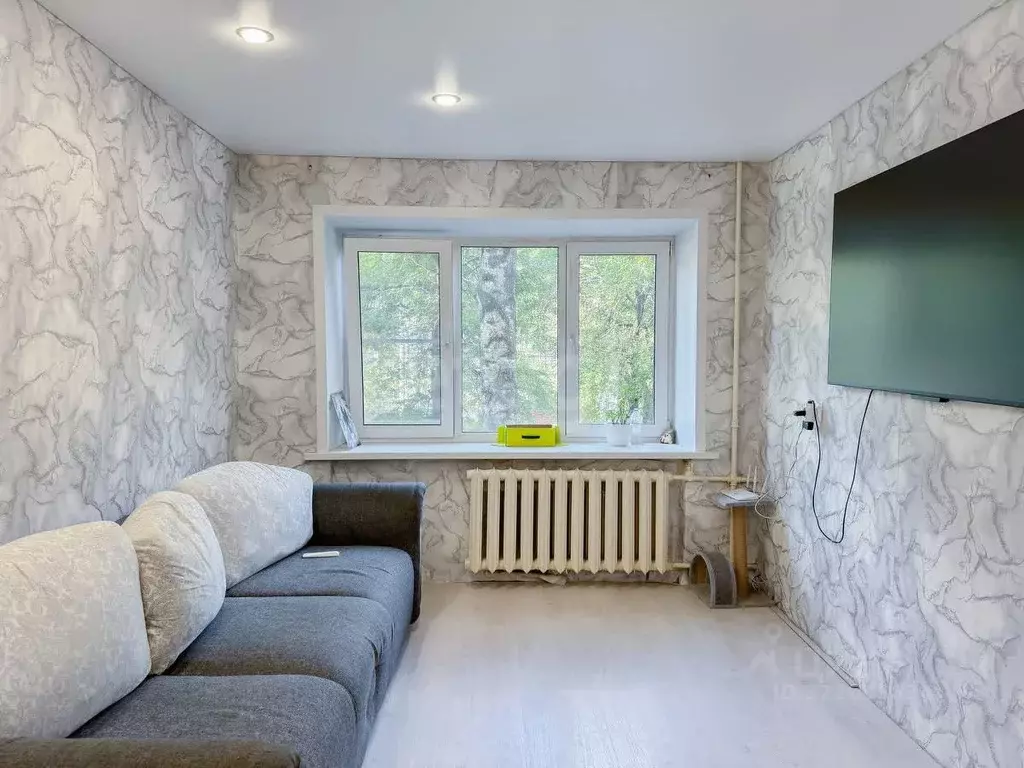 2-к кв. Мордовия, Саранск просп. 50 лет Октября, 14 (41.9 м) - Фото 1