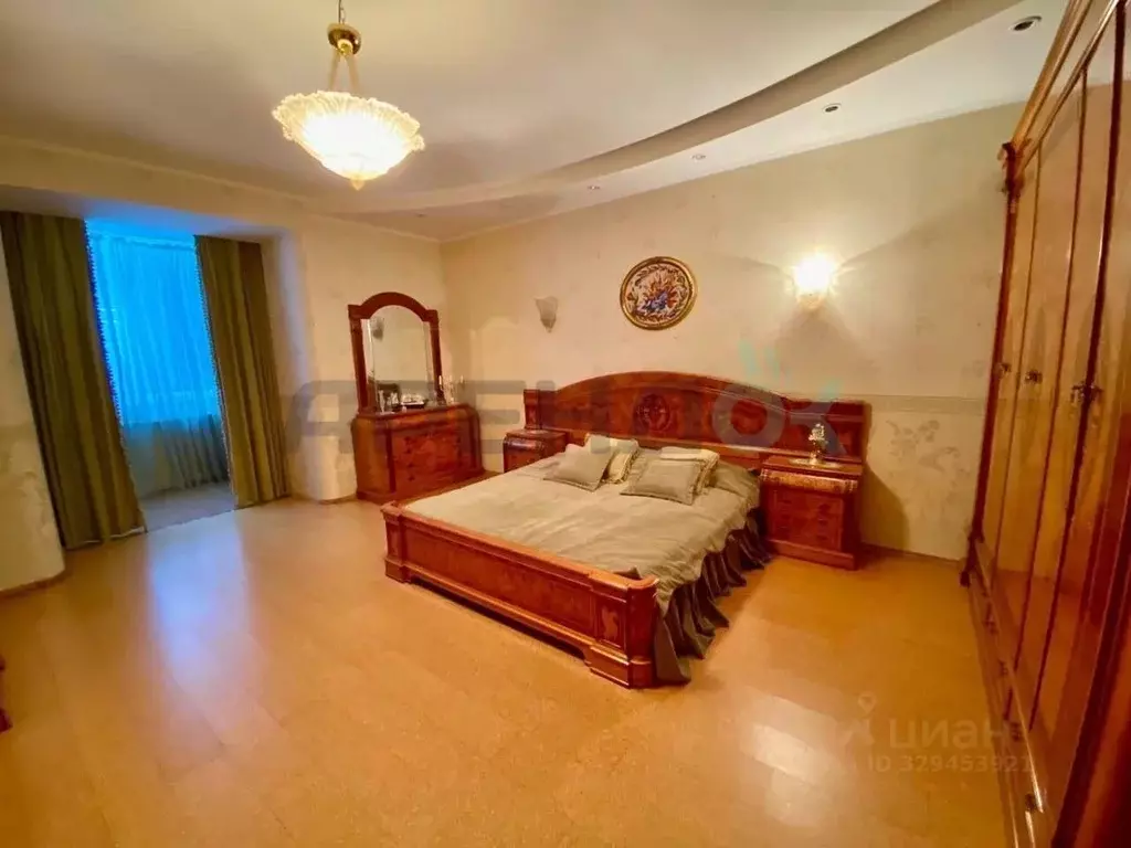 3-к кв. Татарстан, Казань ул. Достоевского, 40 (150.0 м) - Фото 1