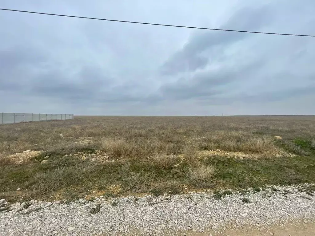 Участок в Крым, Сакский район, с. Суворовское ул. Северная, 9 (8.0 ... - Фото 0