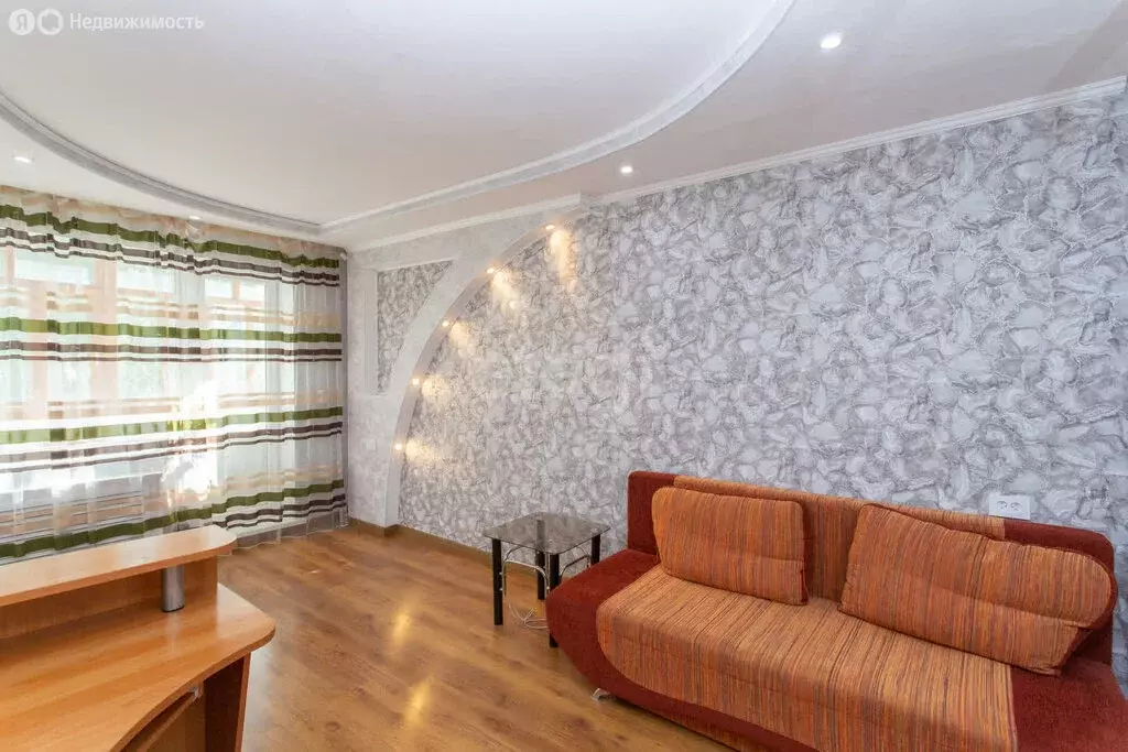 1-комнатная квартира: Тобольск, 8-й микрорайон, 25 (30 м) - Фото 1