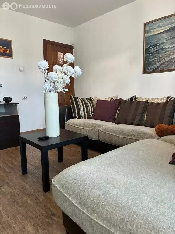 3-комнатная квартира: Иркутск, улица Красных Мадьяр, 80 (68.4 м) - Фото 2