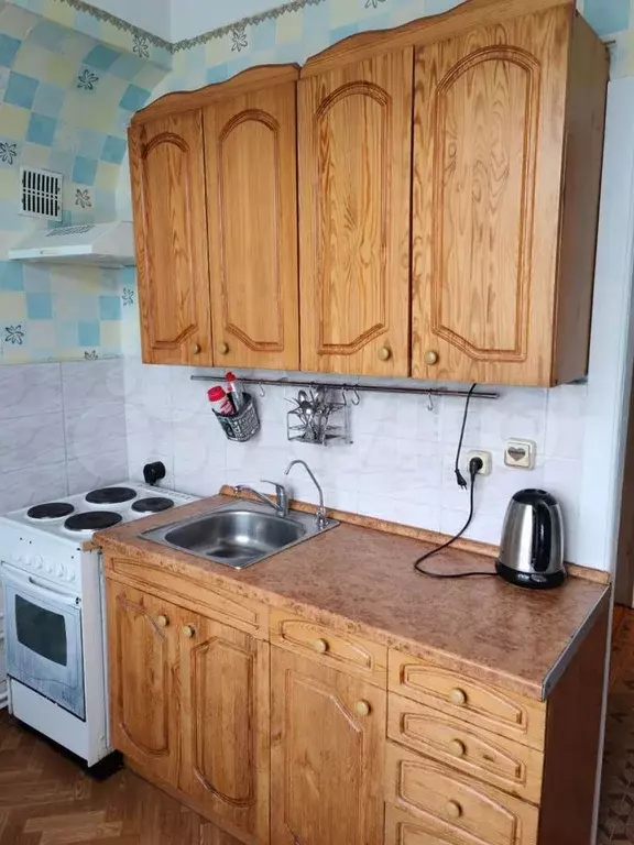2-к. квартира, 55 м, 3/3 эт. - Фото 0