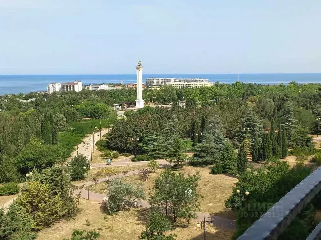 2-к кв. Севастополь просп. Октябрьской Революции, 23к1 (62.0 м) - Фото 1