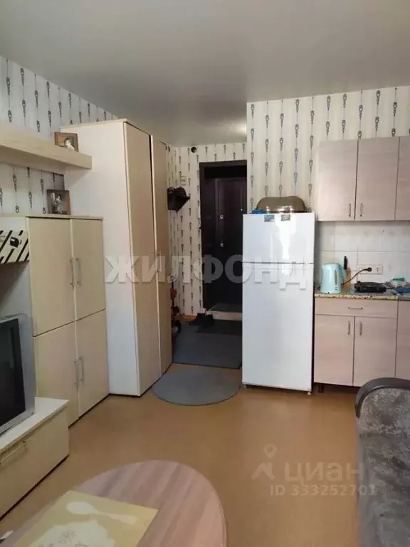 Комната Новосибирская область, Новосибирск Холодильная ул., 18 (16.0 ... - Фото 1