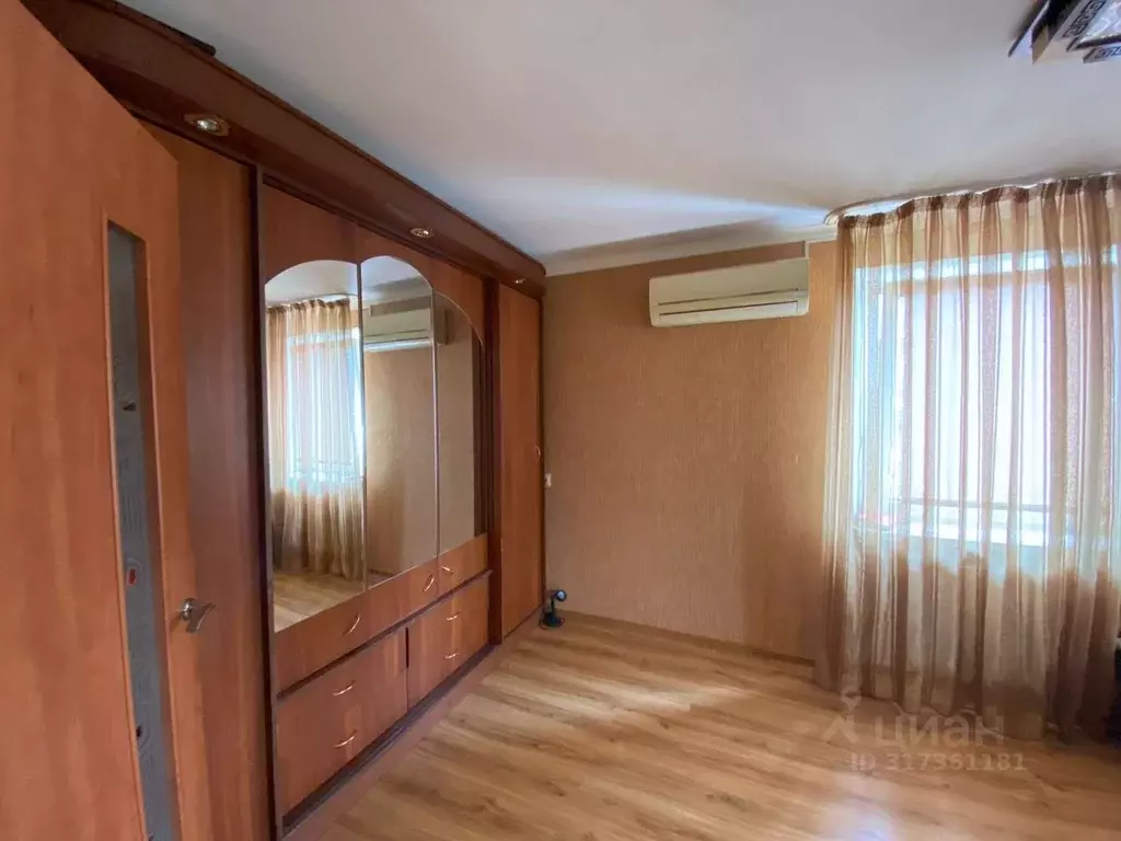 1-к кв. Краснодарский край, Новороссийск ул. Черняховского, 3 (34.0 м) - Фото 0