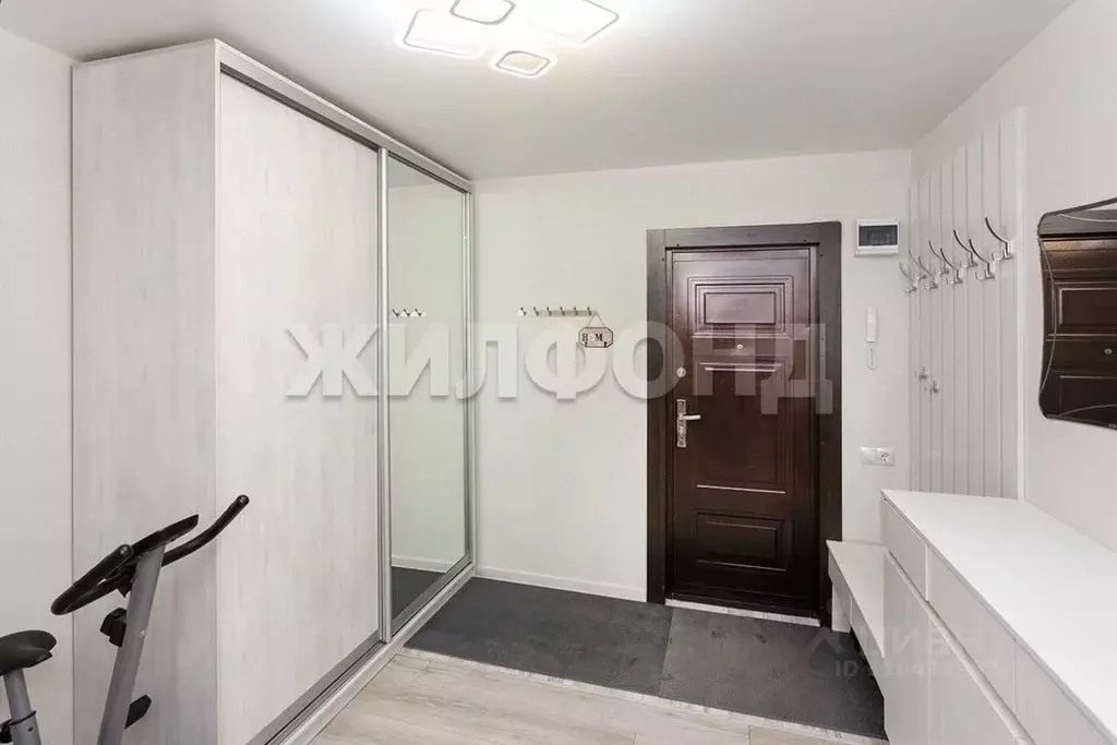 3-к кв. Алтайский край, Барнаул ул. Малахова, 69 (73.9 м) - Фото 0