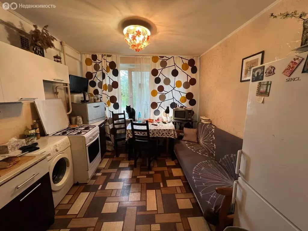 2-комнатная квартира: посёлок городского типа Уваровка, улица ... - Фото 1